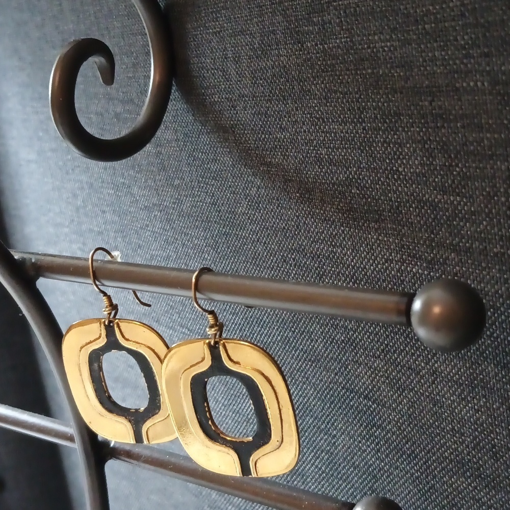 Vintage Laurel Burch Gold and Black Earrings - Picture 8 of 9